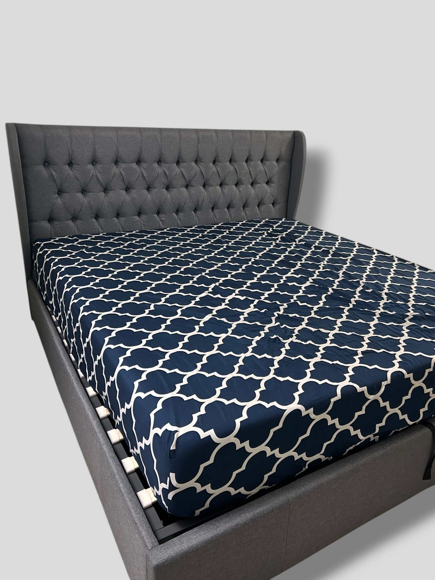 Savannah Queen storage bed -Grey linen image 3