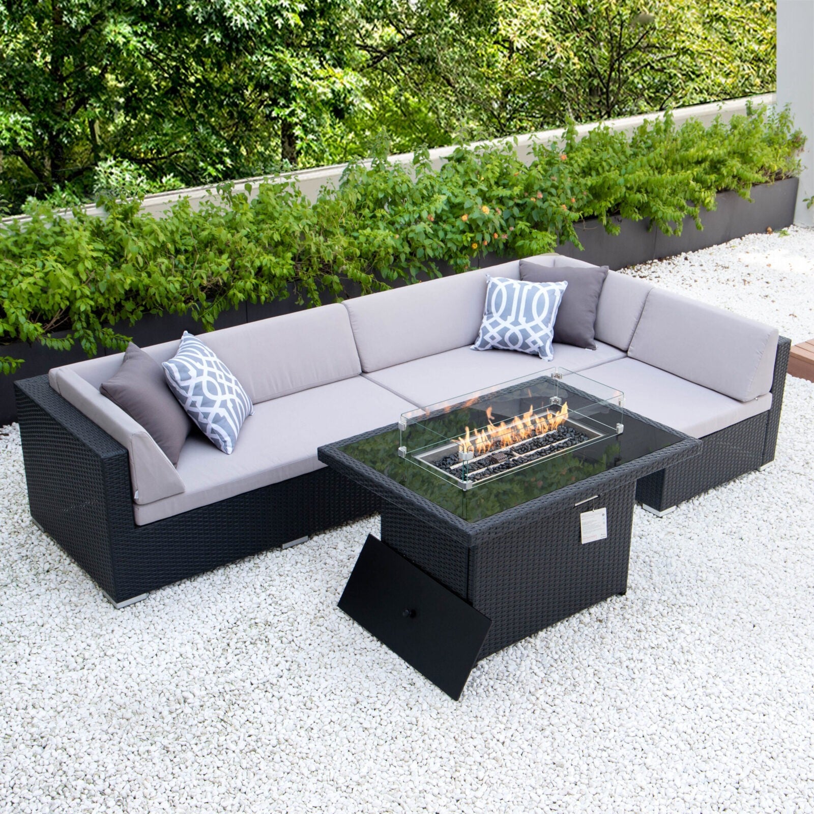 Classic L with fire table and light grey cushions image 0